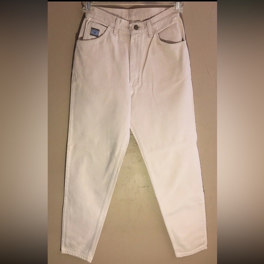 Vintage Wrangler Mom Jeans High Rise Waist/Tapered leg Off-white denim 8x32